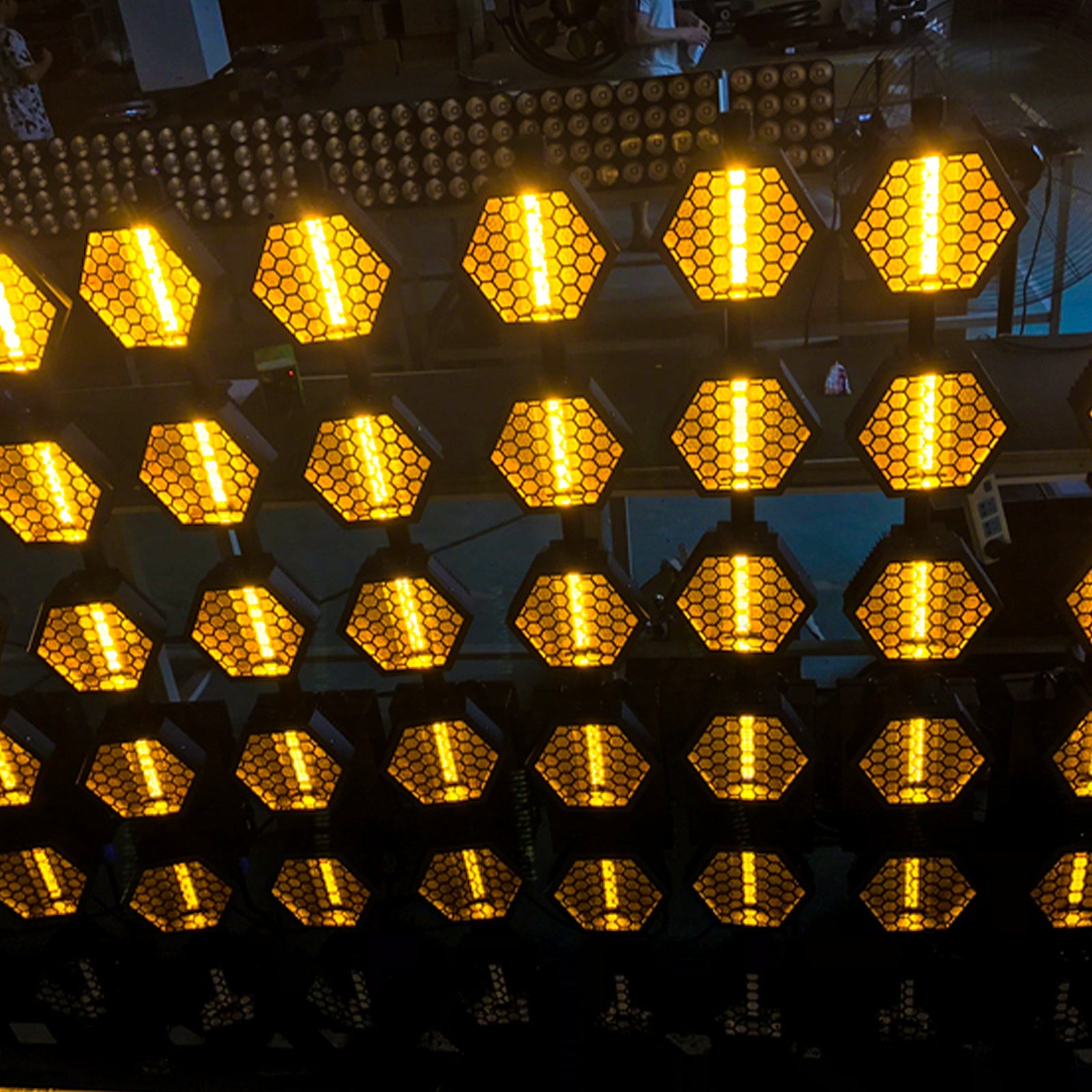 SurgeFX SF-RL6 Retro Lamps