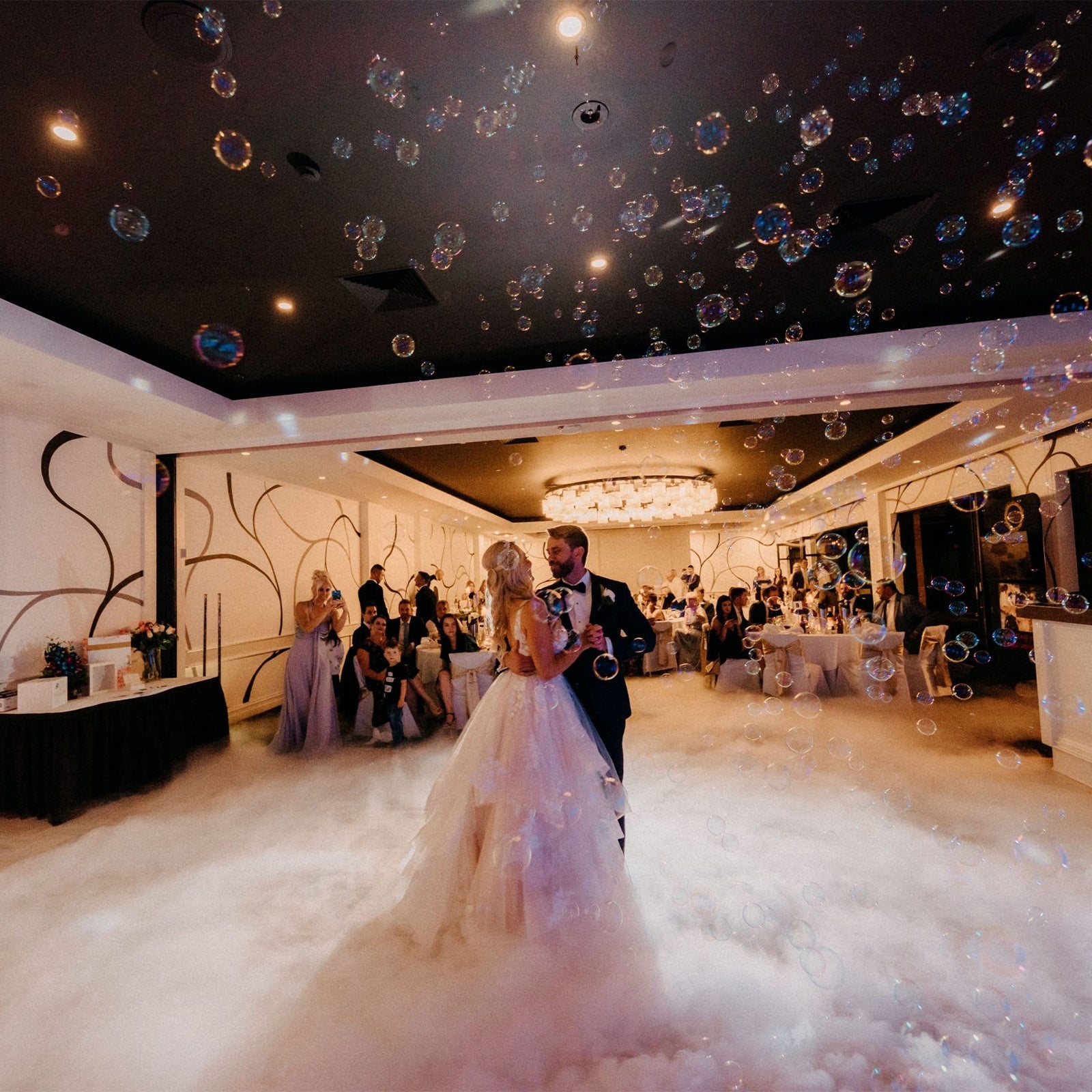 SurgeFX SF-DWB300 Twin Rotor Bubble Machine
