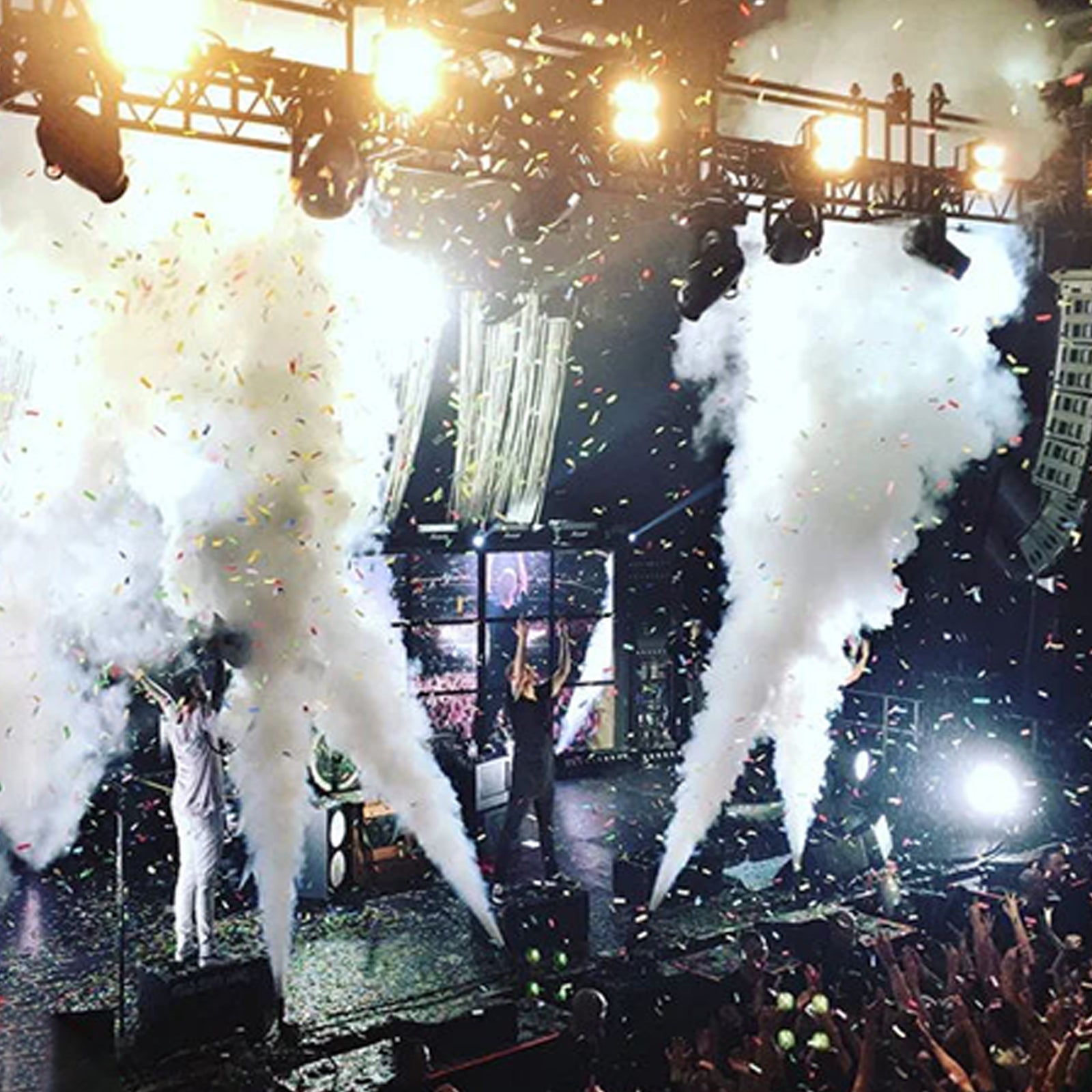 SurgeFX SF-MAF3000 Multi-Angle Fog Machine