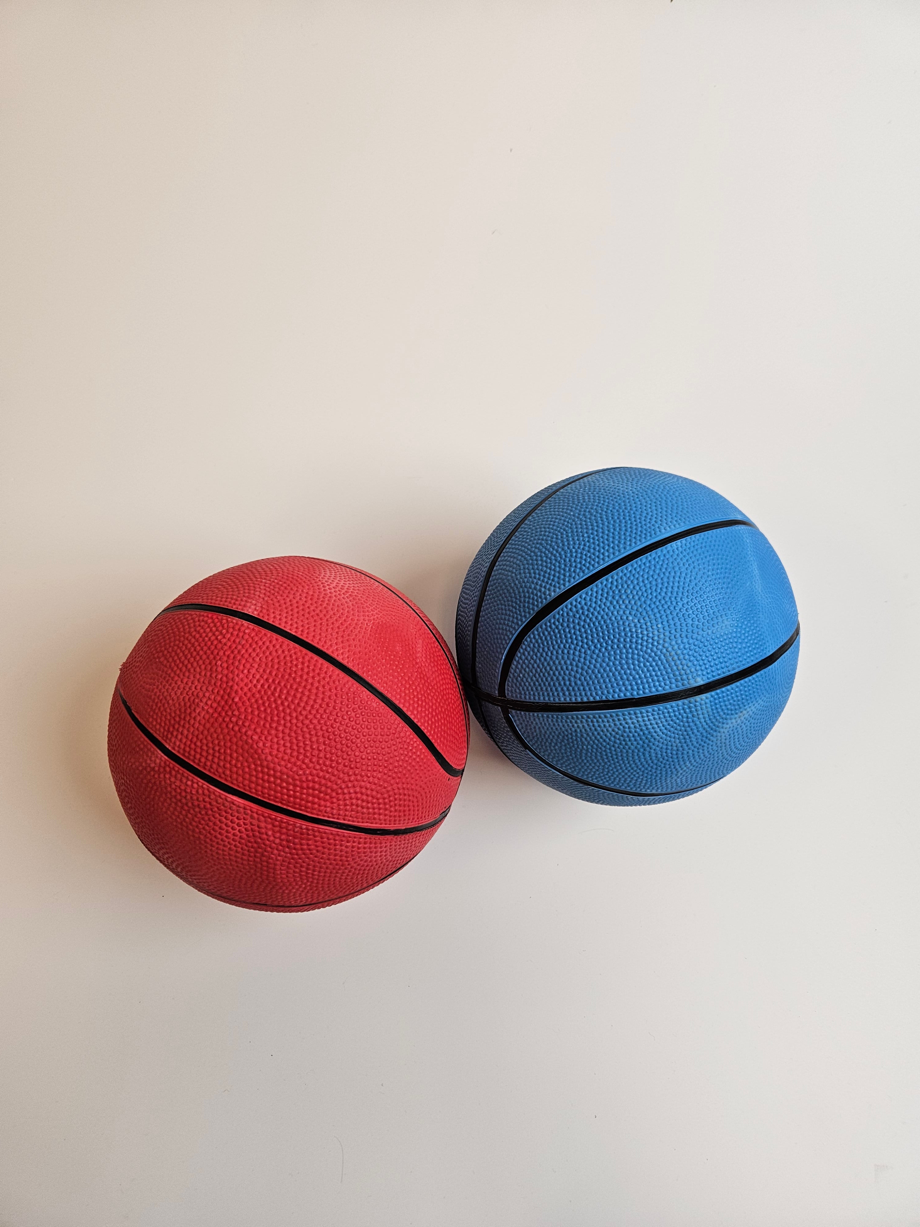 Connect 4 Mini Basketball Red or Blue - Sold Individually