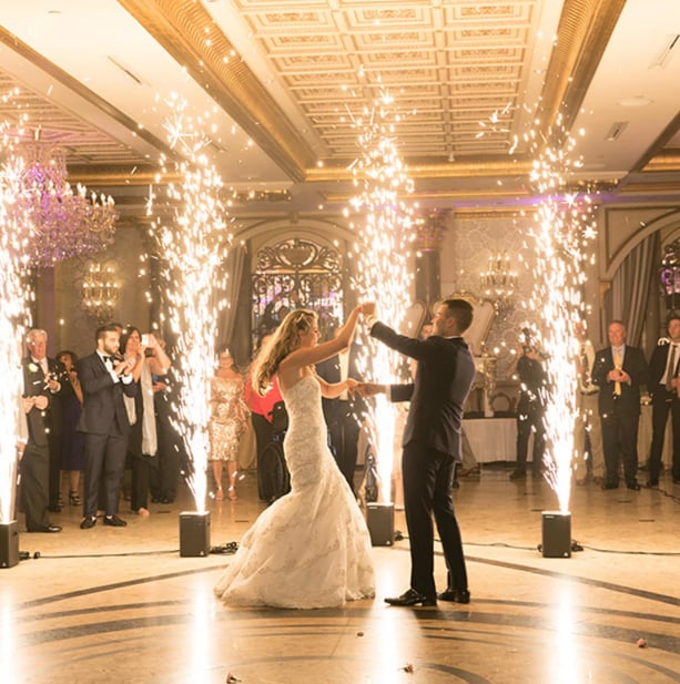 SurgeFX Mini Spark Pro | 900W DMX Cold Spark Machine