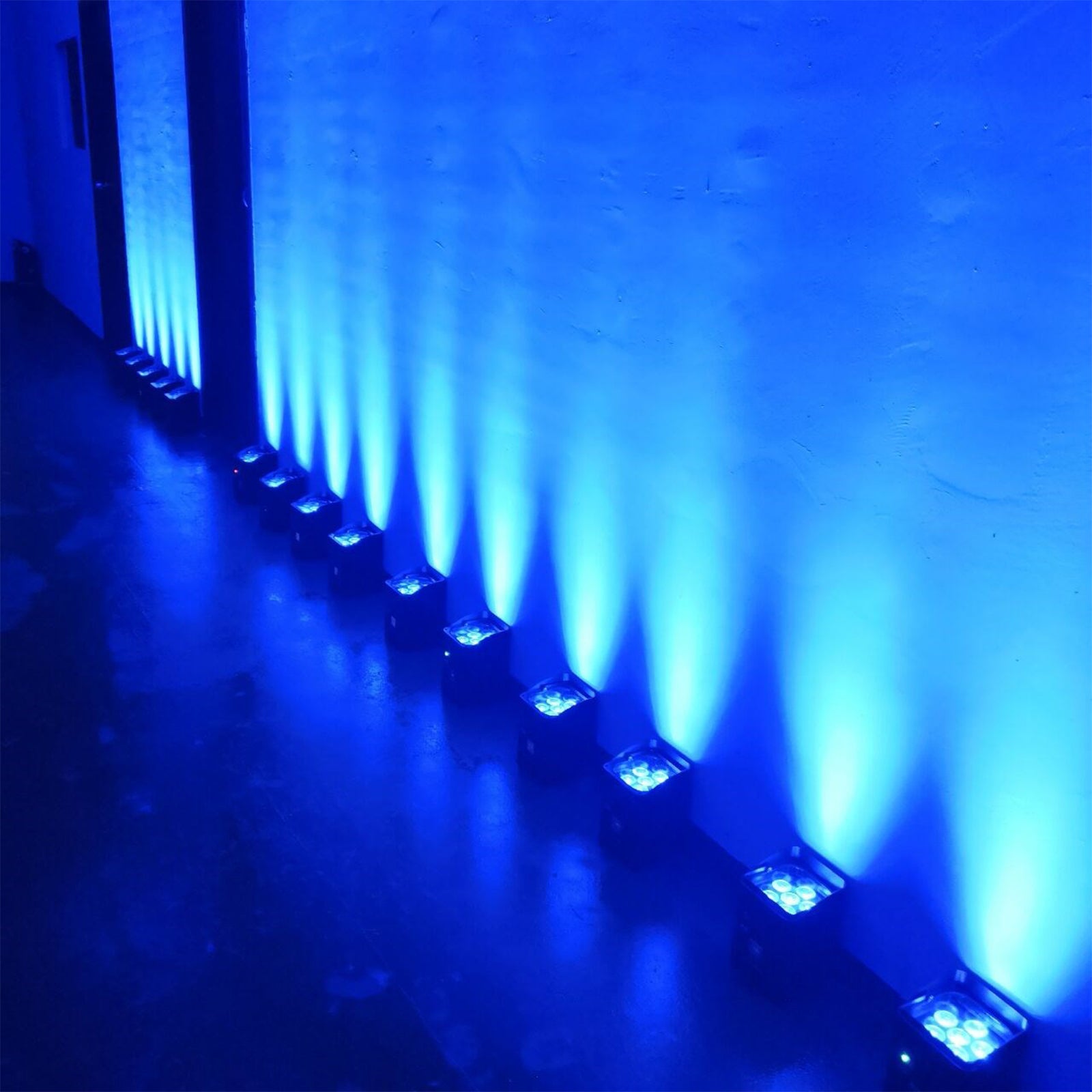 SurgeFX SF-BP618 Wireless Battery-Powered 6 LED Uplight
