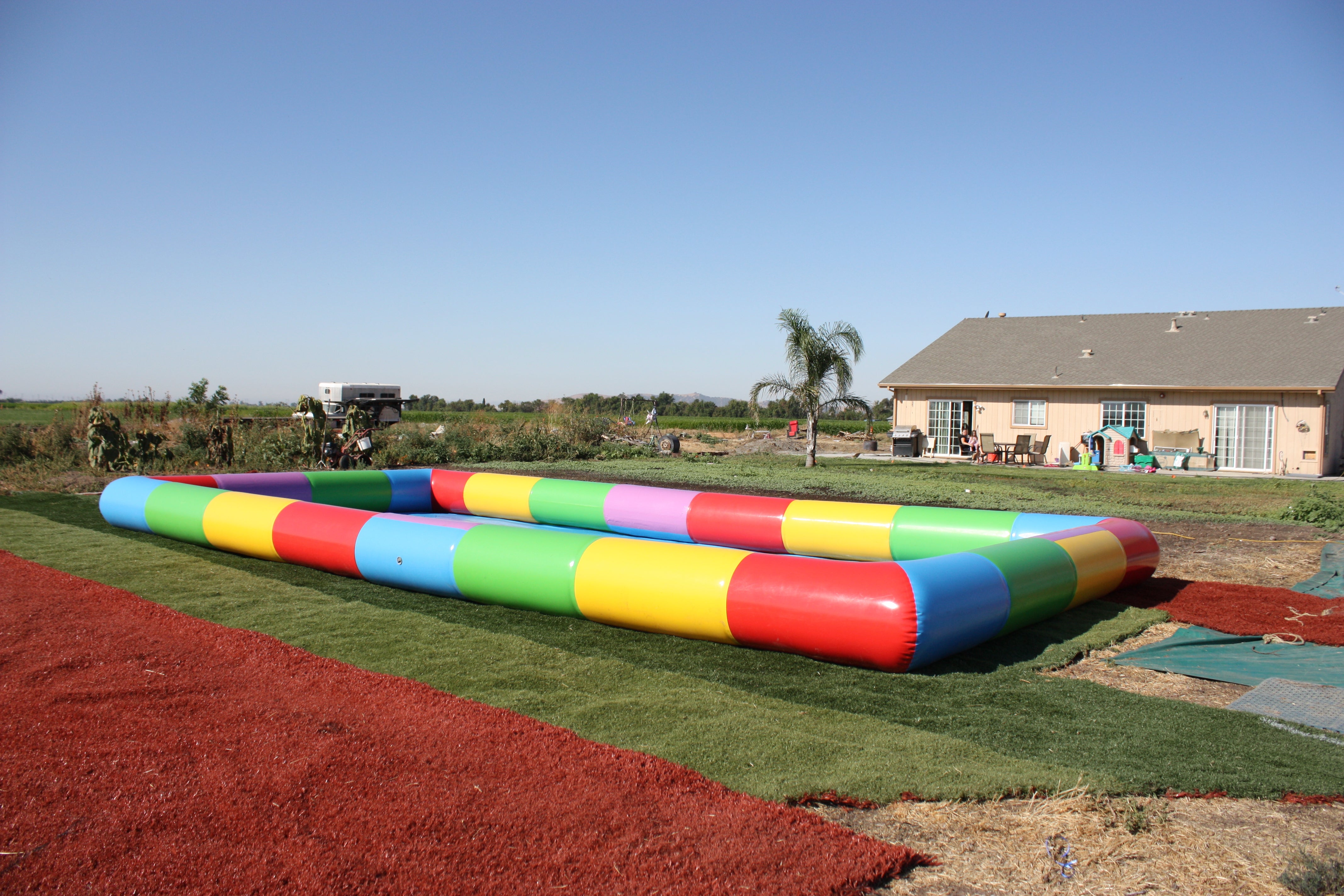 26' Square Water Ball Pool, 676sqft Fits 6 Balls