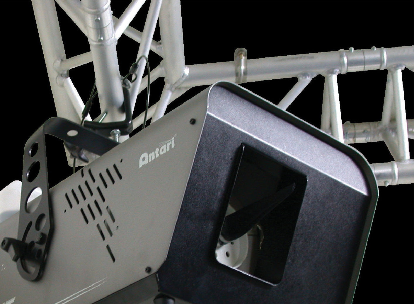 SW-300 Long-Throw Snow Machine