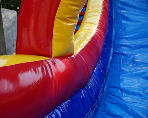 20'H Rainbow Screamer Slide