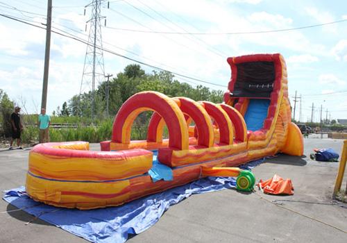 20'H Volcano Screamer Slide w/ Slip n Splash